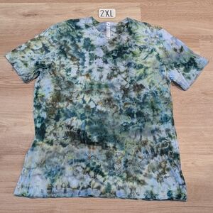 New Tiedye Unisex Short Sleeve Shirt